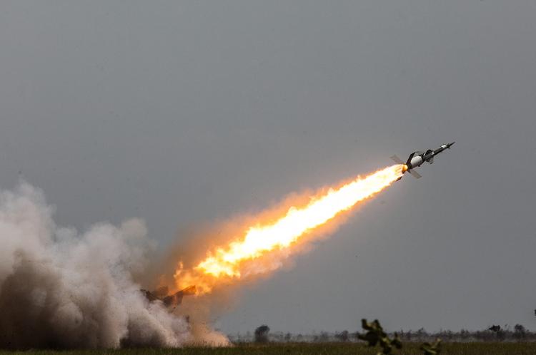 Испытания модернизированного ЗРК "Печора" провели на Украине