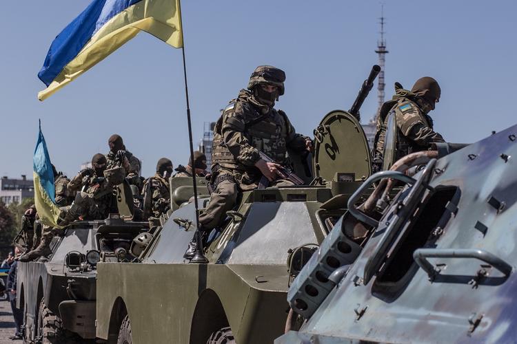Украинские националисты развязали в Донбассе бомбовую войну против ВСУ