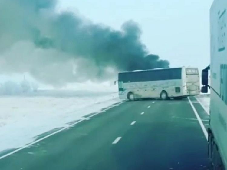 МВД Казахстана: опознаны 32 погибших в ходе возгорания автобуса