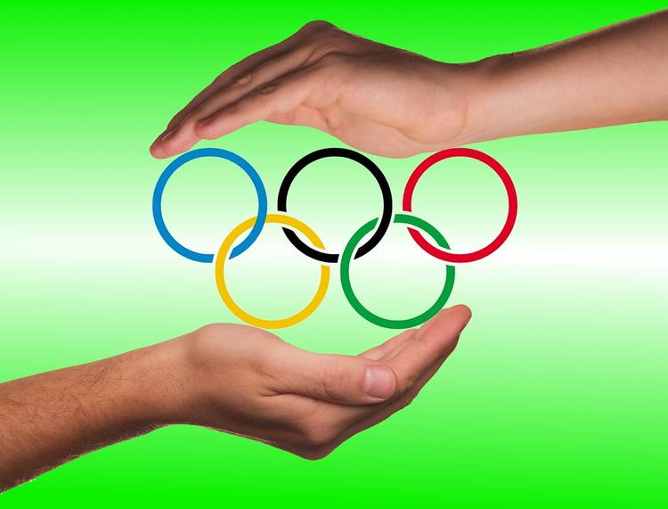 Песков назвал "удручающей новостью" недопуск "чистых" спортсменов на Олимпиаду