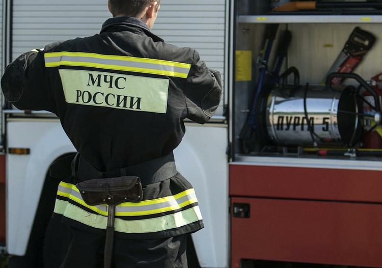 Из горящей московской квартиры спасли двоих детей