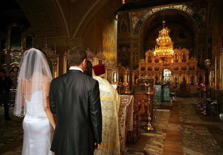 Третья жена Дмитрия Тарасова рассказала о причинах столь быстрого венчания