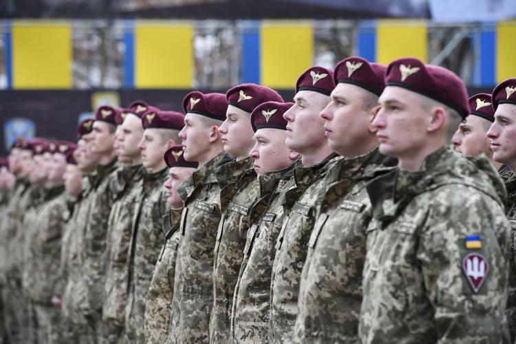 В украинской армии введут нацистское приветствие