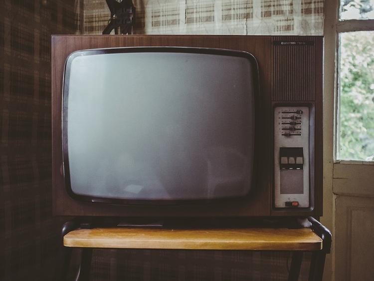 В Подмосковье годовалый малыш опрокинул на себя телевизор и погиб