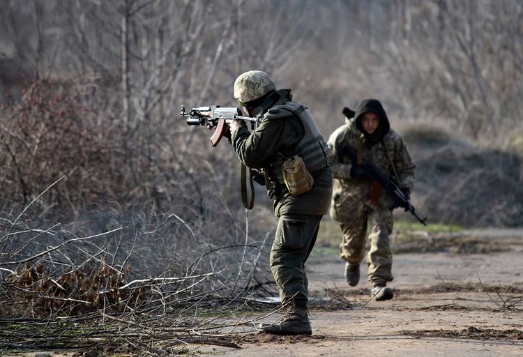 Появились данные о новых потерях готовящихся к наступлению в Донбассе ВСУ