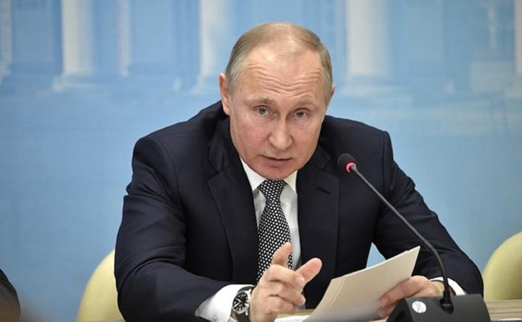 Путин: обвиненных во вмешательстве в выборы США Россия выдавать не будет