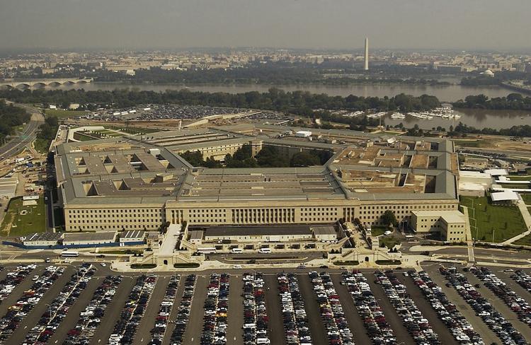 Пентагон не пожелал комментировать вероятность военного удара по Сирии