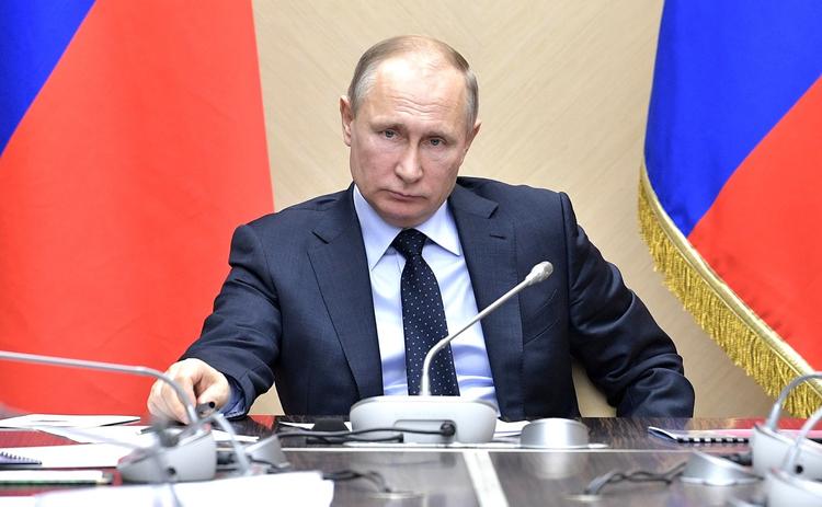 Владимир Путин рассказал об обстреле своего спецборта в Чечне