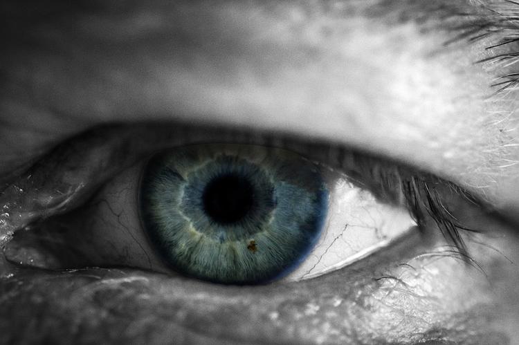 Ученые нашли способ вернуть зрение полностью слепым людям
