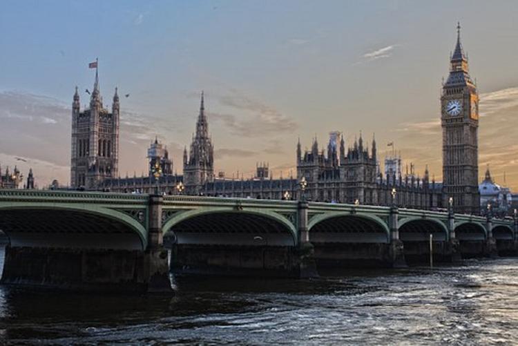В Лондоне начались аресты "сомнительного" российского имущества