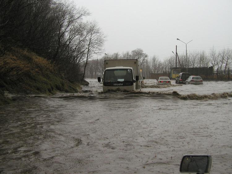 Более 1200 частных домов оказались затоплены на Алтае