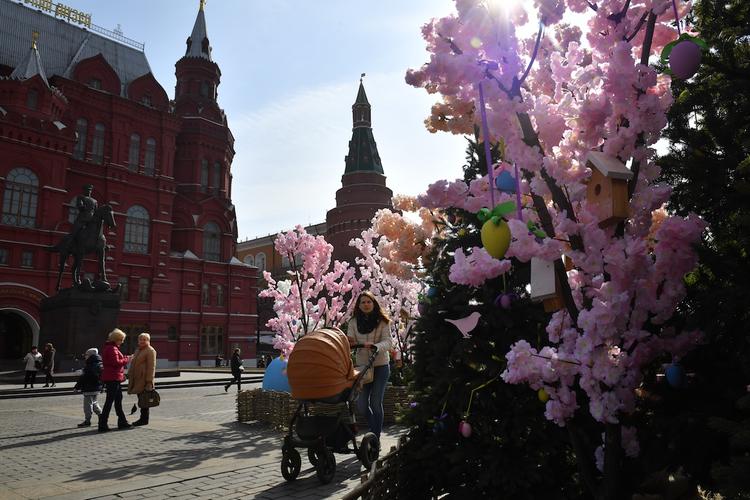 Во вторник москвичей ожидает по-летнему теплая погода