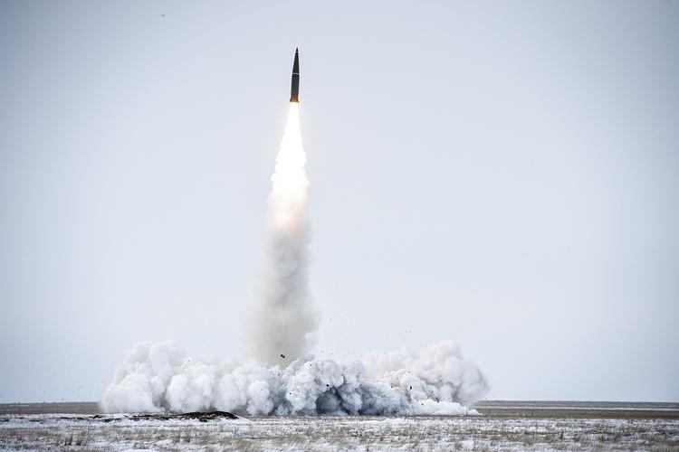 В Раде призвали вооружить Украину ядерными ракетами