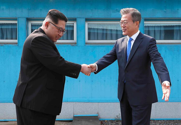 Лидеры КНДР и Южной Кореи подписали договор о денуклеаризации