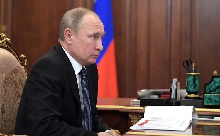 Путин объяснил, почему Серебренников не смог представить свой фильм в Каннах