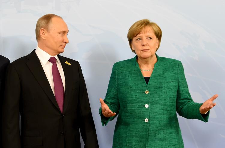 Путин и Меркель поделились мнениями о создании миссии ООН в Донбассе