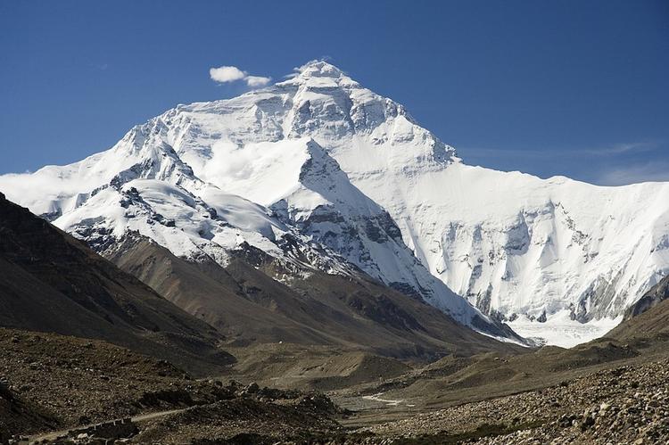 Эверест покорил первый безногий альпинист – пенсионер из Китая