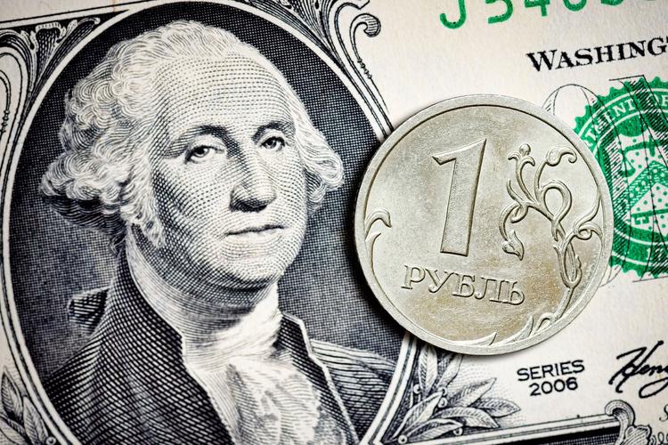 Озвучена инициатива о переходе России в глобальное наступление на доллар