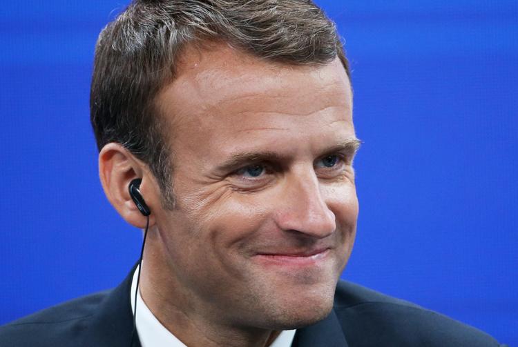 Франция хочет, чтобы Россия вернулась в G8, Макрон назвал условия возвращения