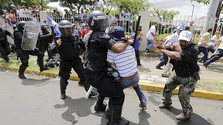 В Никарагуа во время акции протеста погиб годовалый малыш
