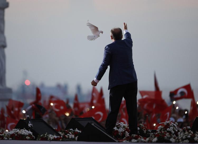 Эрдоган стал «суперпрезидентом»