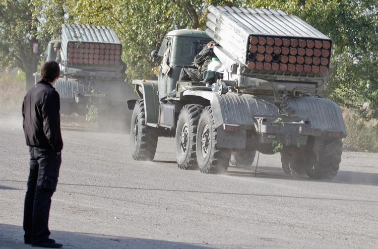Способное уничтожить две трети фронта в Донбассе оружие ДНР показали на видео