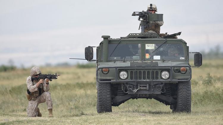 В зоне противостояния ополченцев ЛНР и украинской армии объявились силы НАТО