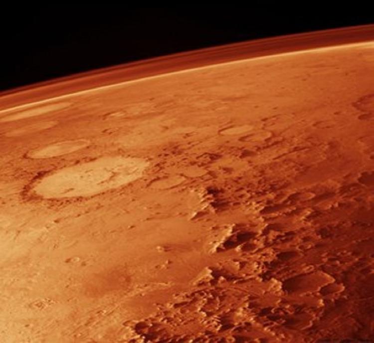 Уфологи рассмотрели портреты пришельцев на снимках Марса