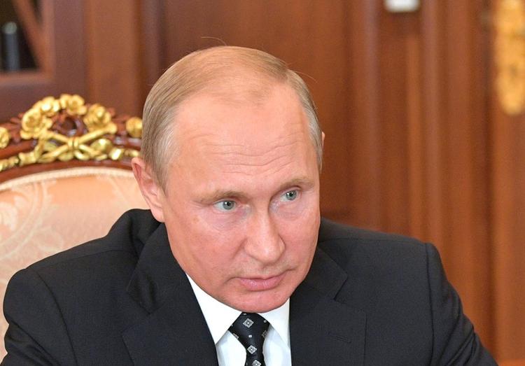 Путин поручил кабмину проработать вопрос возведения моста на Сахалин
