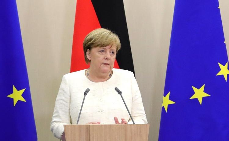 Меркель и Лавров обсудили ситуацию в Сирии и на Украине