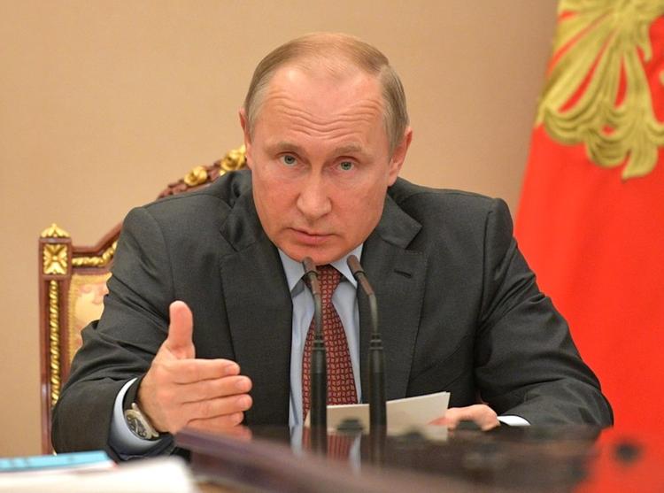 Путин перед поездкой в ЮАР провел совещание с постоянными членами Совбеза РФ