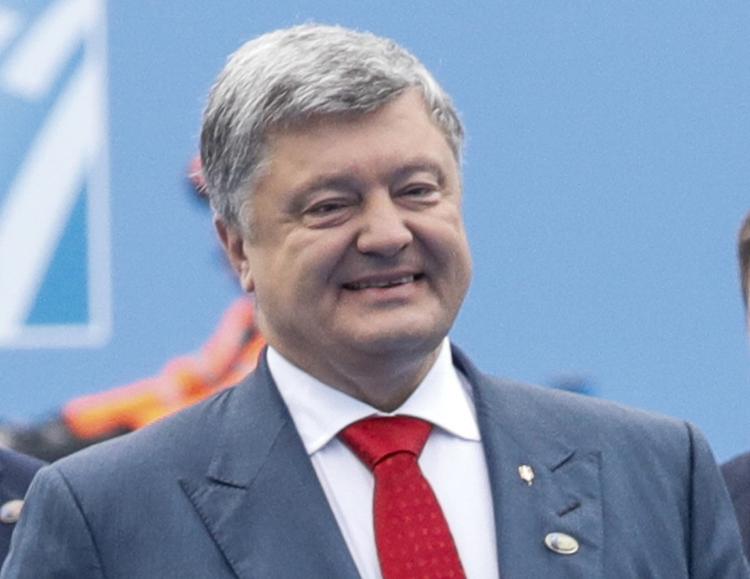 Порошенко поприветствовал введение новых санкций ЕС в отношении Крыма