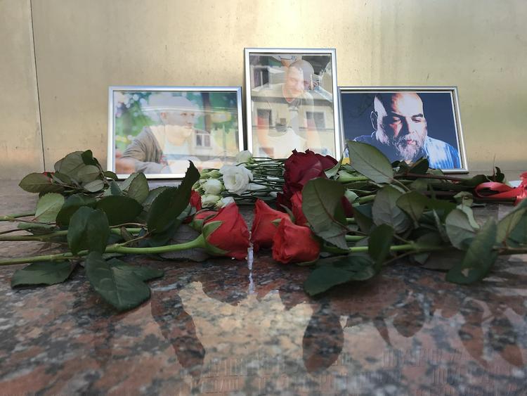 Тела убитых в ЦАР журналистов сегодня отправят в Россию