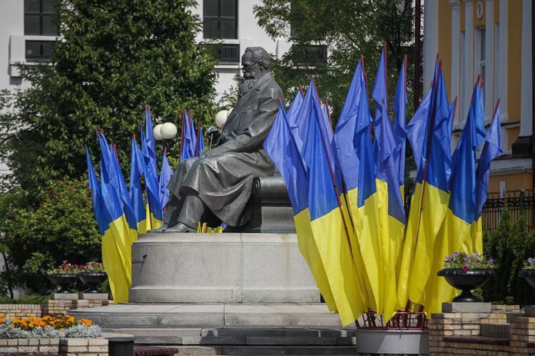 Ветеран разведки назвал приготовившиеся к расчленению Украины государства