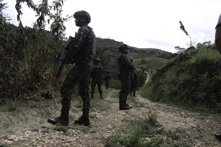 Бразилия стягивает войска к границе с Венесуэлой‍