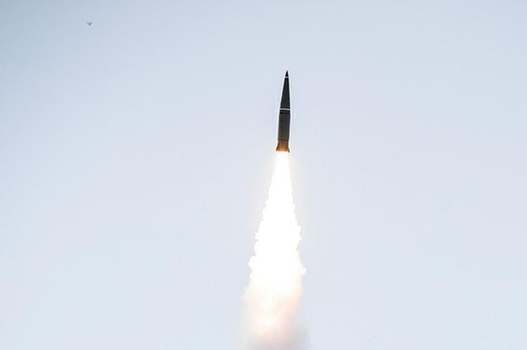 Российские военные успешно испытали новую ракету