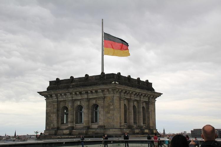 В бундестаге прокомментировали возможность удара Германии по САР