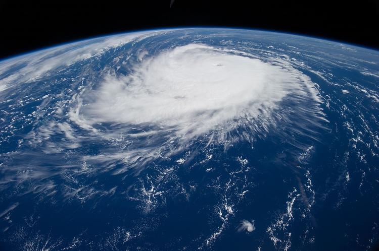Власти США предупредили о высокой опасности урагана "Флоренс"