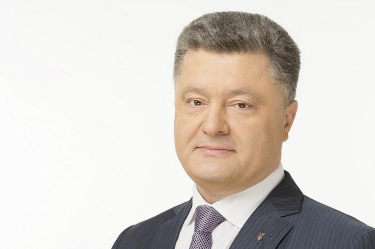 Порошенко и глава Минобороны Великобритании обсудили усиление санкций против РФ