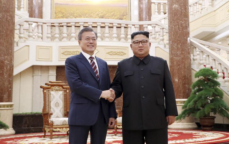 Южная Корея и КНДР по итогам саммита подписали соглашение в военной сфере