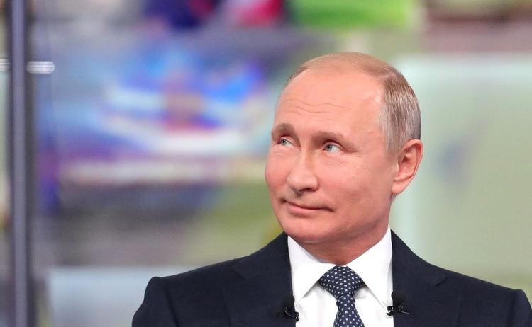 Владимир Путин рассказал об отношении к женщинам в России