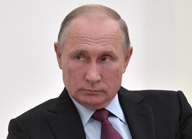 Путин выразил Роухани соболезнования в связи с терактом в Иране