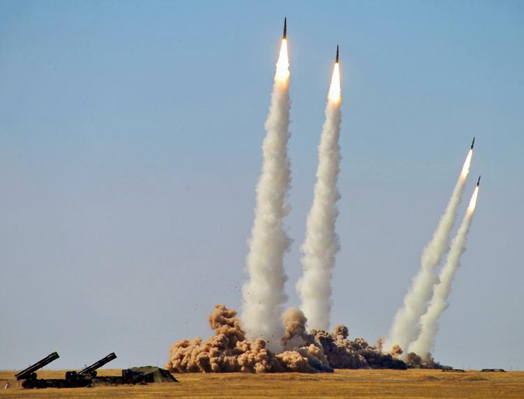 Военный эксперт: «С-300 — мощный многоканальный зенитный ракетный комплекс»