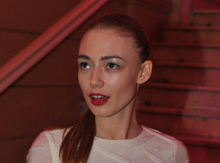 Оксана Акиньшина запутала поклонников, сообщив, что у нее есть муж