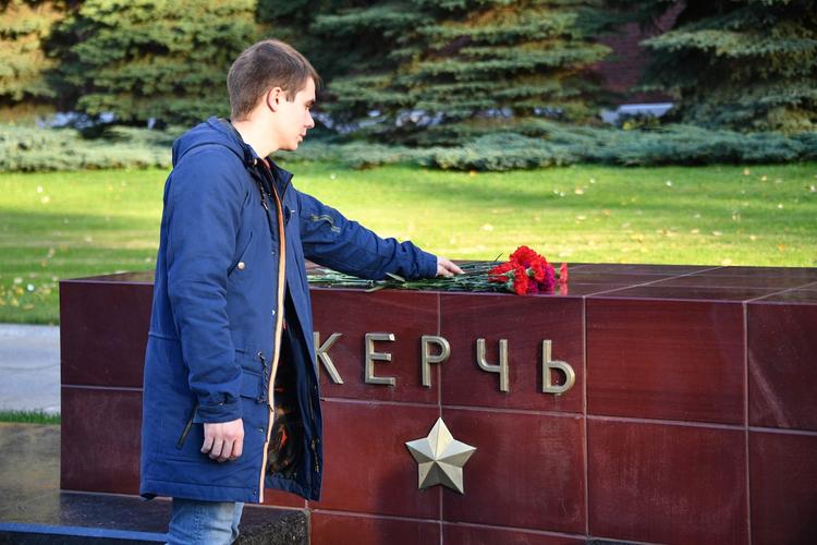 СМИ: стрелок из Керчи будет похоронен отдельно от своих жертв