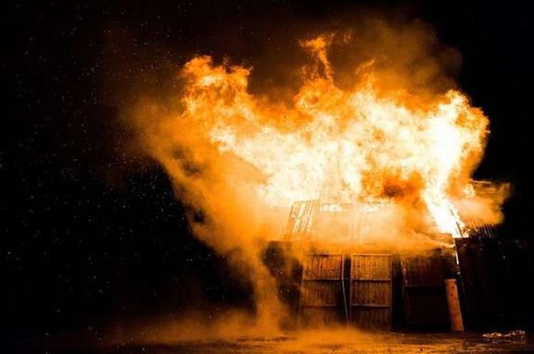 Украина потеряла 40% боеприпасов при пожарах на складах