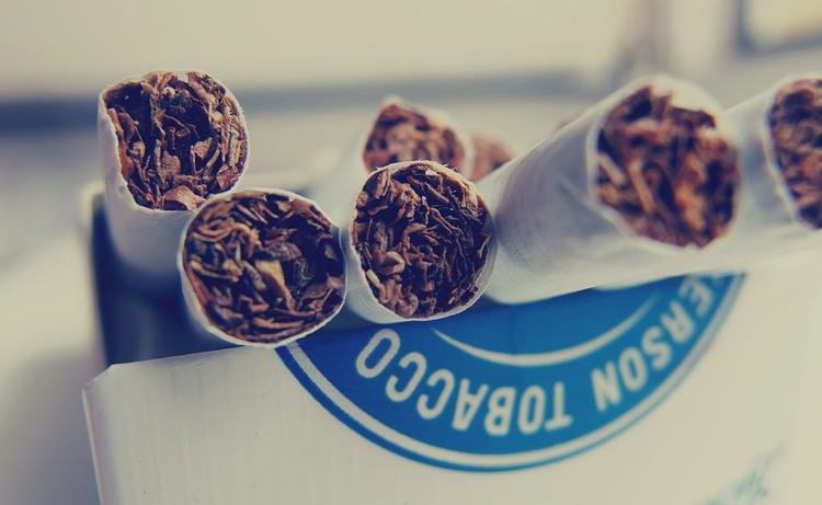 Минздрав поддержал повышение в 10 раз штрафа за продажу табака детям‍