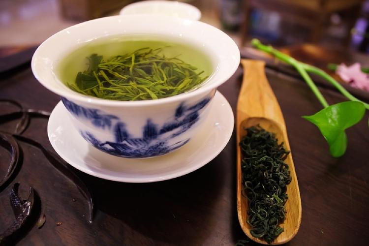 Медики рассказали о негативном воздействии зеленого чая на организм человека
