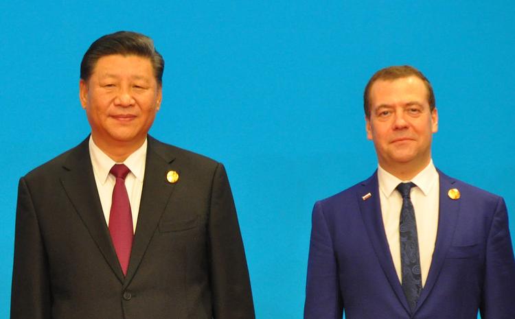 Акимов: односторонние санкции США не повлияют на совместную работу России и КНР