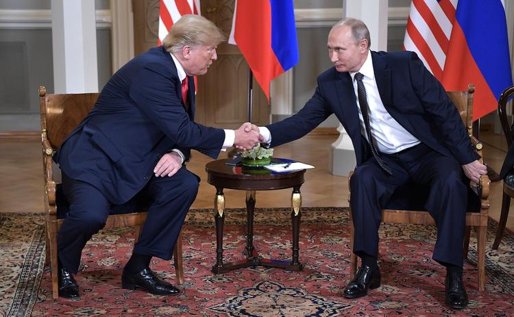В Кремле отказались уточнять причину отмены переговоров Путина и Трампа